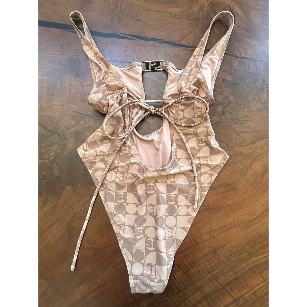 Sports Illustrated Forever 21 Geo Print Cutout One Piece Swimsuit Tan L - Picture 3 of 6